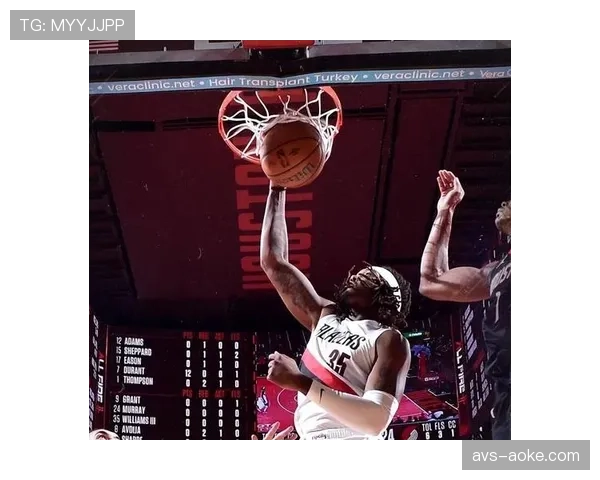 从战术停滞到流畅传切：火箭进攻体系蜕变背后的申京组织核心转型